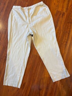 Casual Corner Women's Cropped Ankle Pants in Light Tan